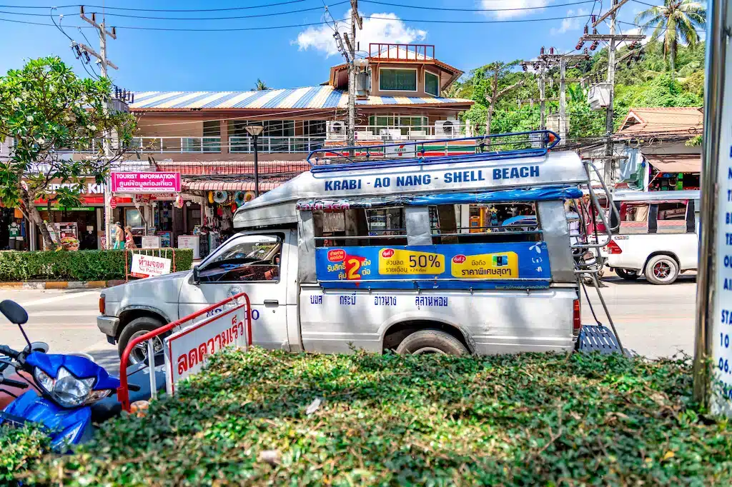 Où dormir à Krabi ? Les 6 meilleurs quartiers + hébergements uniques 🇹🇭 49 Transports à Krabi Town