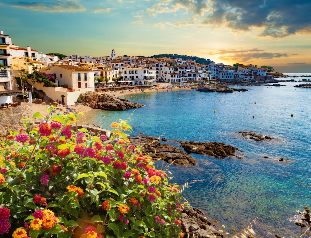 Calella de Palafrugell, un village de pêcheurs blanchi à la chaux sur la Costa Brava